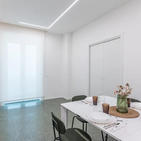 Apartment Domus Lux Angelica- Nearby Vatican Rome