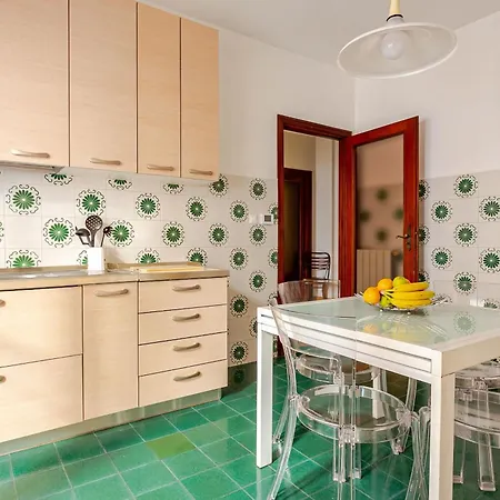 Tibvr House - Stazione Tiburtina Holiday home Rome