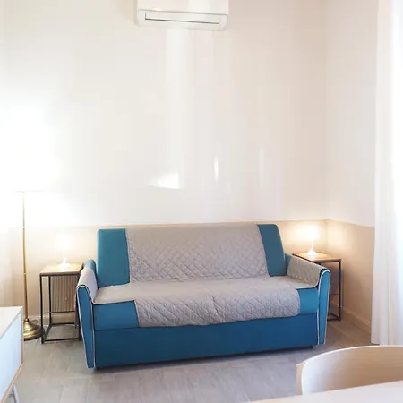Cozy In The Heart Of Garbatella Rome