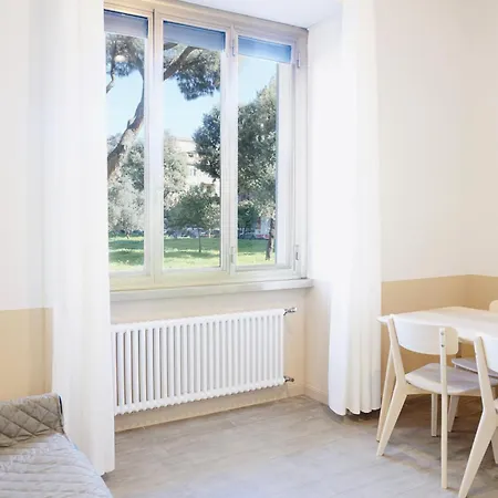 Cozy In The Heart Of Garbatella Rome