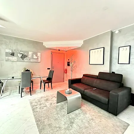 Luxury With And Free Parking Holiday home