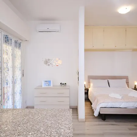 Apartment Tuscolana Blu - Grazioso Monolocale Rome