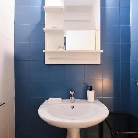 Tuscolana Blu - Grazioso Monolocale Roma