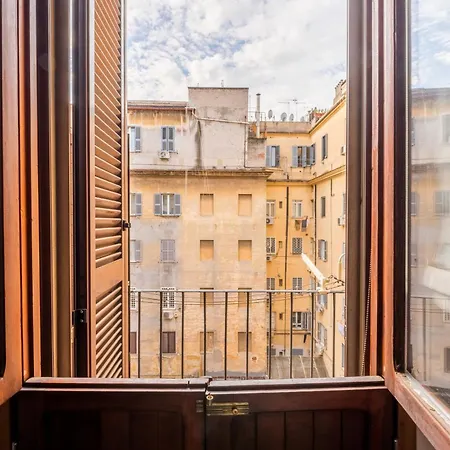 Dimora Esedra, Historical Flat In The Heart Of