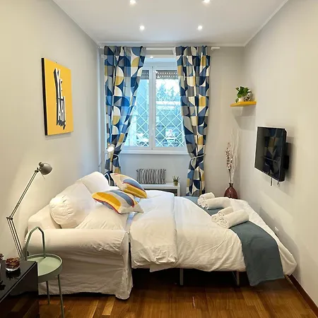 Botticelli 2 Apartment