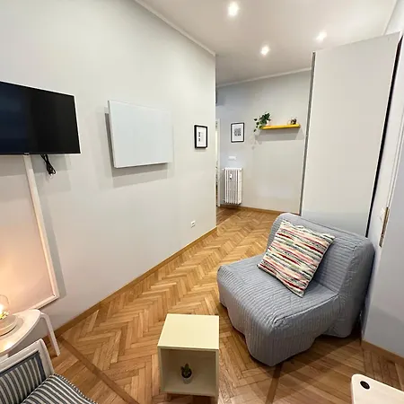 Botticelli 2 Apartment Rome