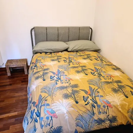 Monticiano Apartment *