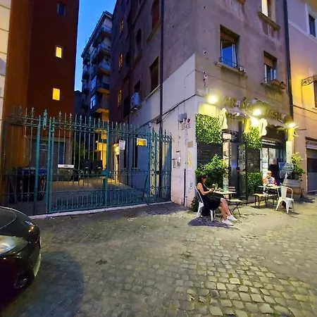 Apartment Free Breakfast- Cozy Steps From The Colosseo Rome
