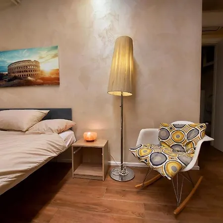 Free Breakfast- Cozy Steps From The Colosseo Apartment *