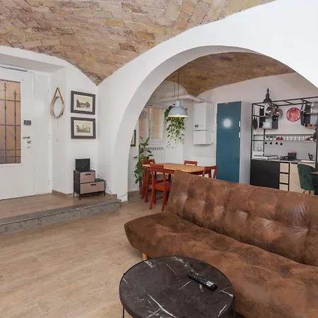 Apartment Natale 12 *