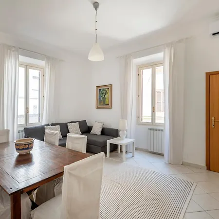 Apartment A Casa Di Chiara-comfort Vicino Al Centro Di