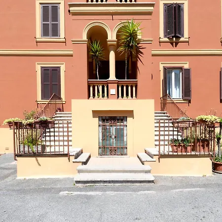 A Casa Di Chiara-comfort Vicino Al Centro Di Apartment Rome