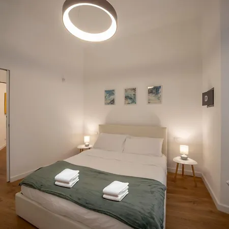 Apartment Colosseo A 900 M - Circo Massimo - Aventino Licinia Luxury Rome