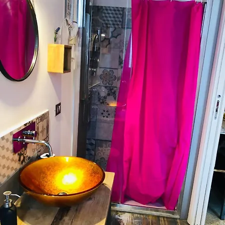 2suitesintrastevere * Rome