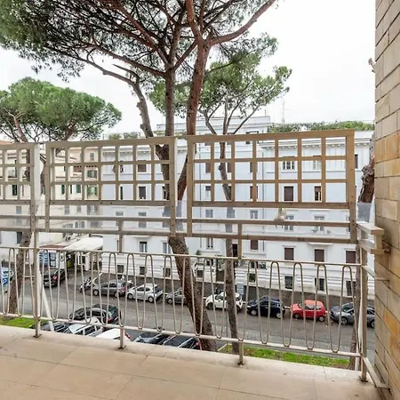 2 - Exclusive 2bedroom & 2bathroom Rome
