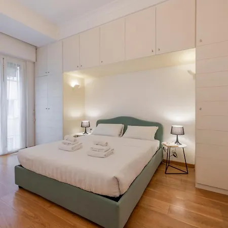 2 - Exclusive 2bedroom & 2bathroom Apartment *