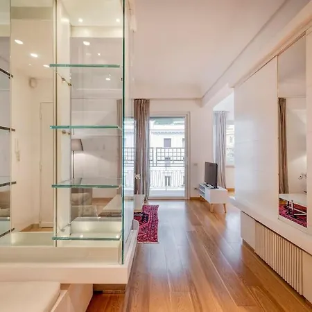 2 - Exclusive 2bedroom & 2bathroom Rome