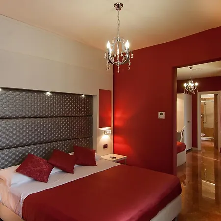 Hotel Fellini 3*