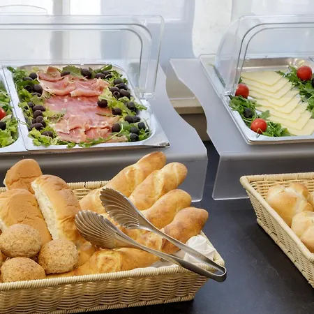 مارك أوريليو فندق روما