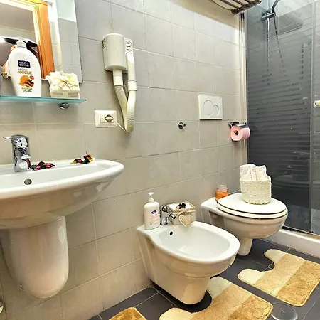 Guest house Luxury By A Casa Simpatia - Free Parking Minimum 3 Nights -on Request In Advance