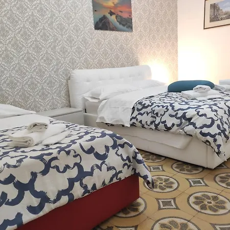 Anas Πανσιόν *