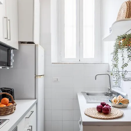 Iflat Spanish Steps Elegant Apartment *