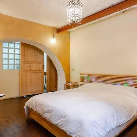 Magic Loft Underground Apartment *