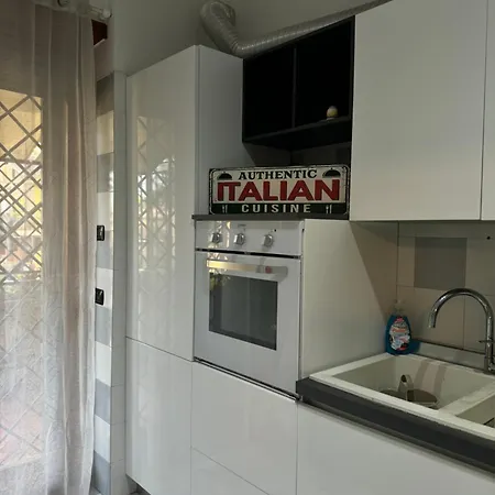 Domus Apartments *