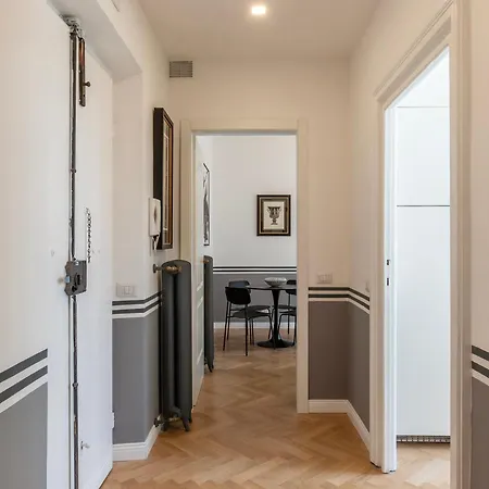 Apartment Castro Pretorio 24 - Fromhometorome