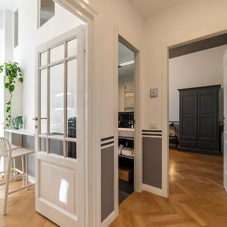 Castro Pretorio 24 - Fromhometorome Apartment