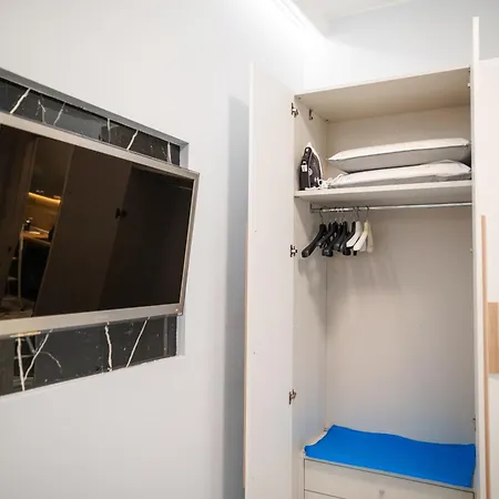 Minerva Prestige Metro C Apartment