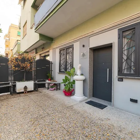 Apartment Minerva Prestige Metro C Rome
