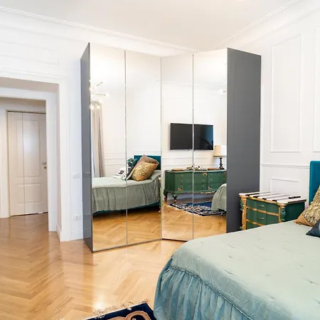 Vatican Boutique Rhome *