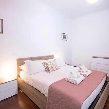 Gregory Bright St Peter's Apartment