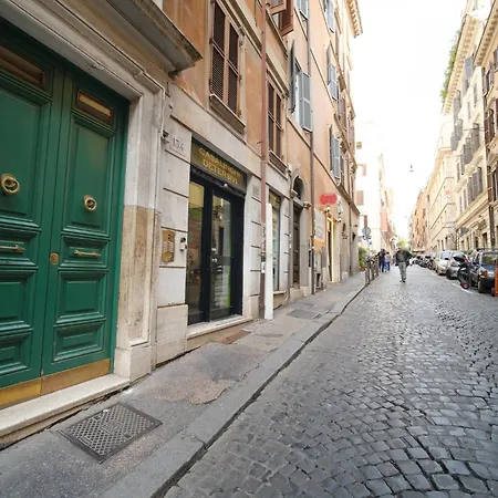 Apartment Juan's Trevi Buddyrent