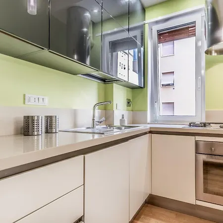 Chigi Apartment Rome