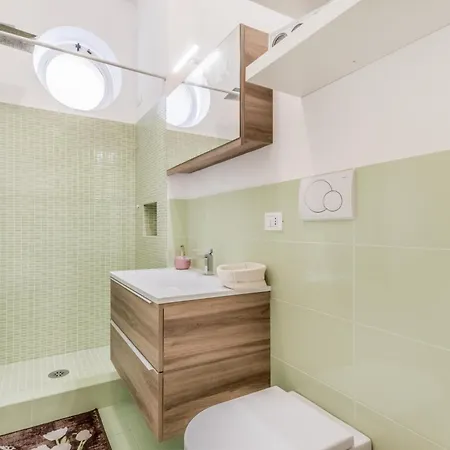 Apartment Chigi Rome