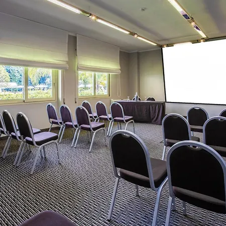 Hotel Crowne Plaza St. Peter's By Ihg