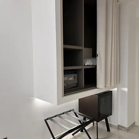 Maison Tritone 4* Řím