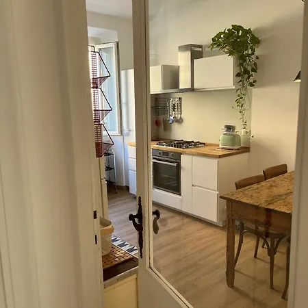 Apartment La Spezia 28 Royal Rome