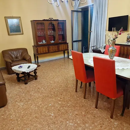 Da Nonna Santa Apartment *