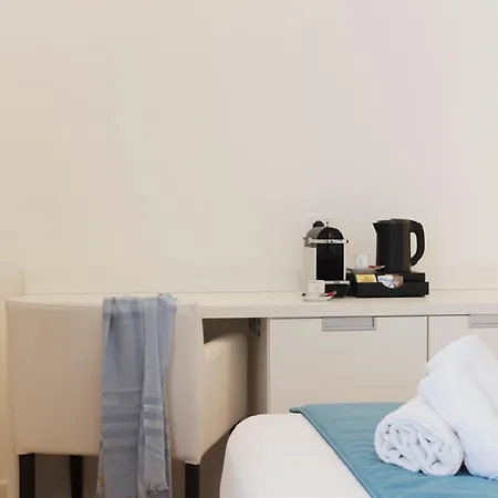 Bed & Breakfast History Essence *