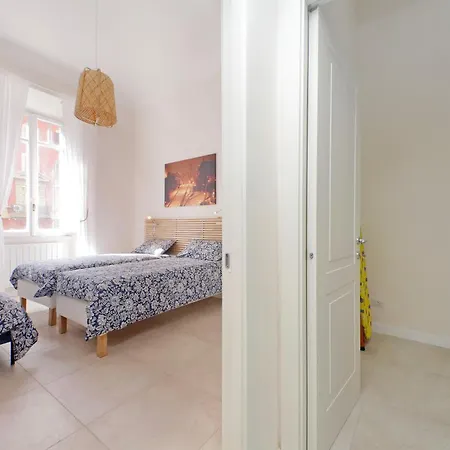 Apartment Balconcino Romantico A Via Aosta