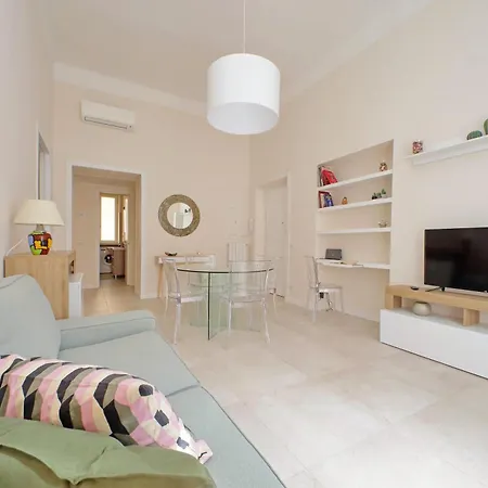Apartment Balconcino Romantico A Via Aosta Rome