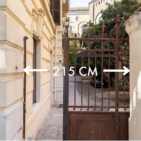 C3 Class Apartment, 2 Da Letto, 2 Bagni, Giardino Distante 15 Minuti A Piedi Da Fontana Di Trevi Appartamento