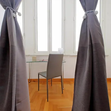 Luxury In The Ghetto's Heart Apartment *