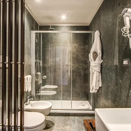 77 Seventy-seven Luxury - Maison D'art Collection Hotel Rome