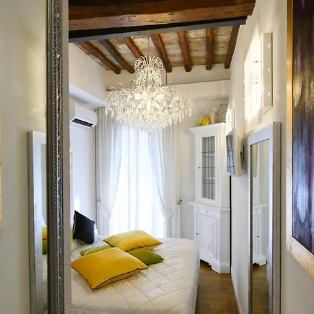 Guest house Domus Spagna Frattina Rome