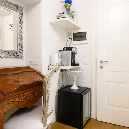 Guest house Domus Spagna Frattina Rome