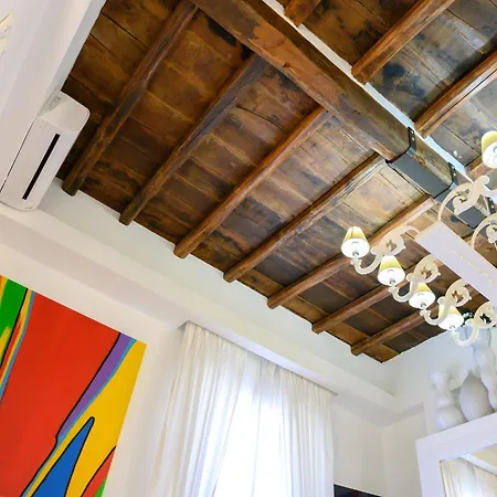Domus Spagna Frattina Guest house